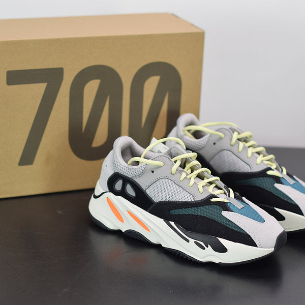 Best yeezy sale 700 replica