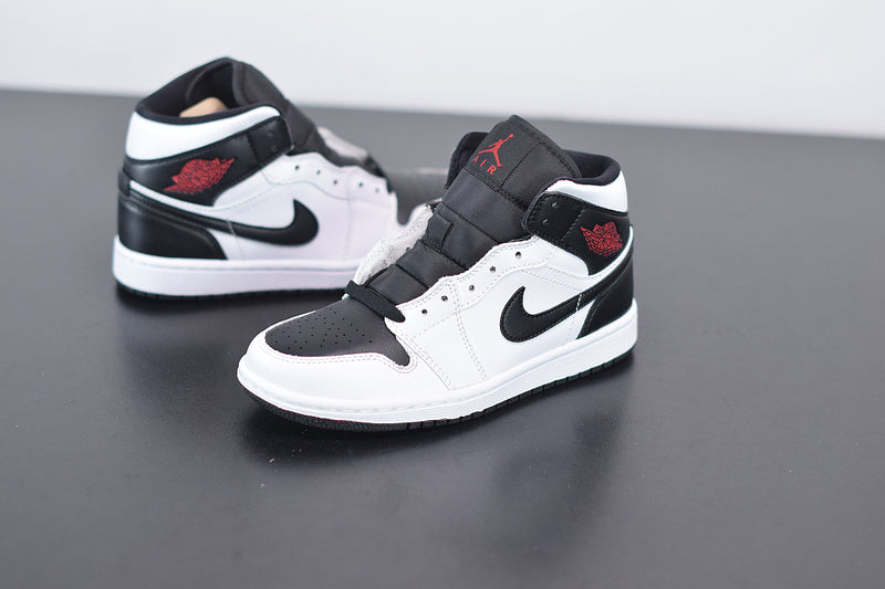 Nike Air Jordan 1 Mid Reverse Black Toe