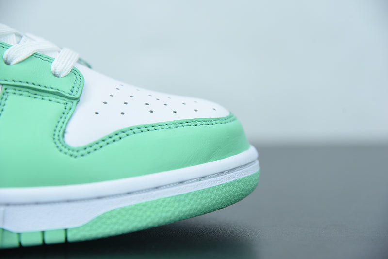 Nike Dunk Low "Green Glow"