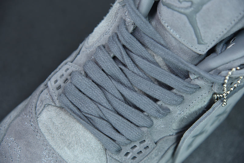 Nike Air Jordan 4 Retro Kaws "Grey"