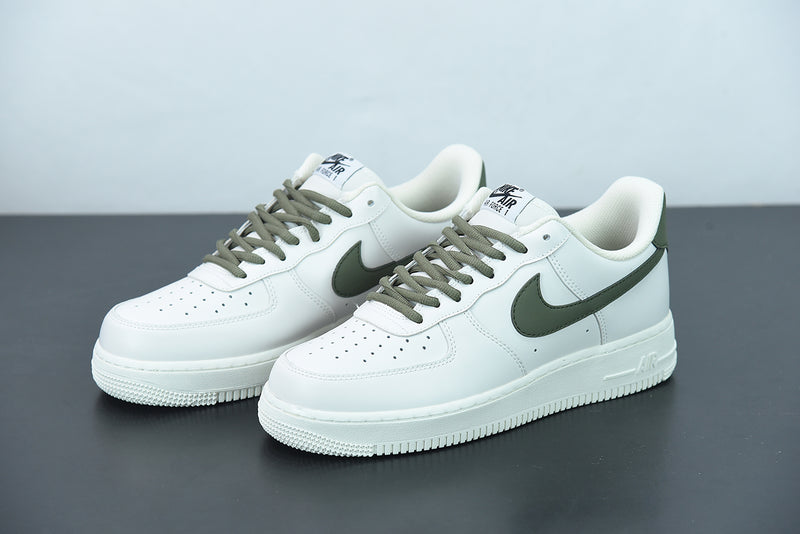 Nike Air Force 1 Low "Cream White Dark Green"