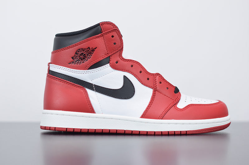 Jordan 1 chicago clear hot sale sole