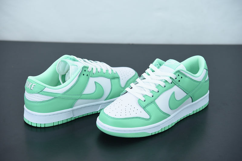 Nike Dunk Low "Green Glow"