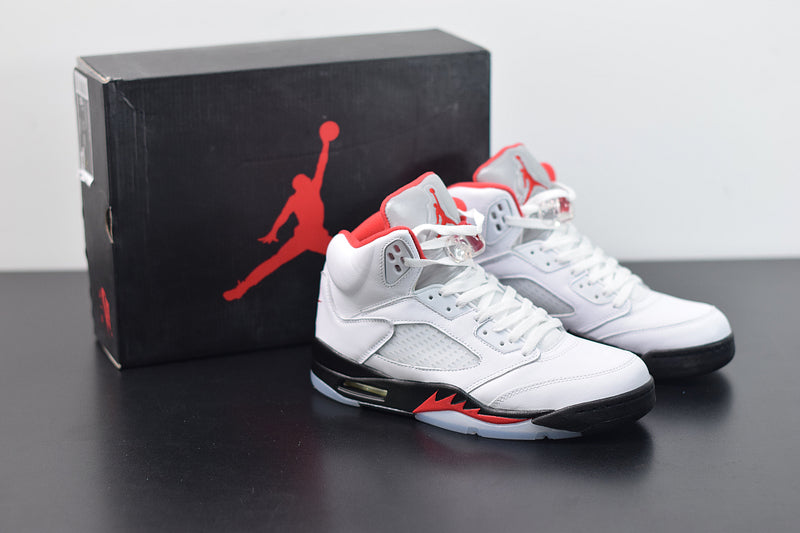 Nike Air Jordan 5 Retro "Fire Red"