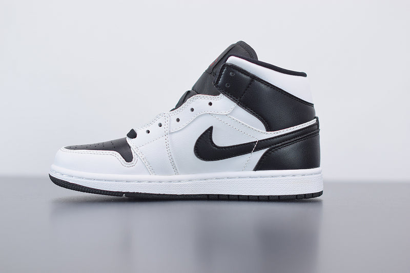 Nike Air Jordan 1 Mid Reverse Black Toe